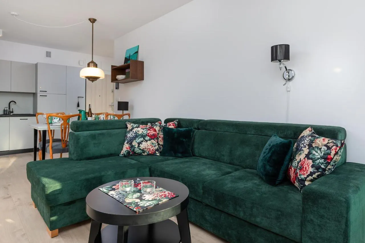 Apartament Retro Apartament Cztery Pory Roku by Renters Kołobrzeg